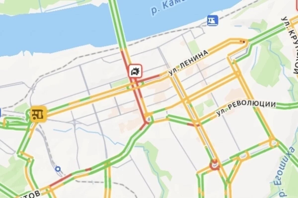    Пермяки жалуются на пробку в центре города из-за неработающих светофоров