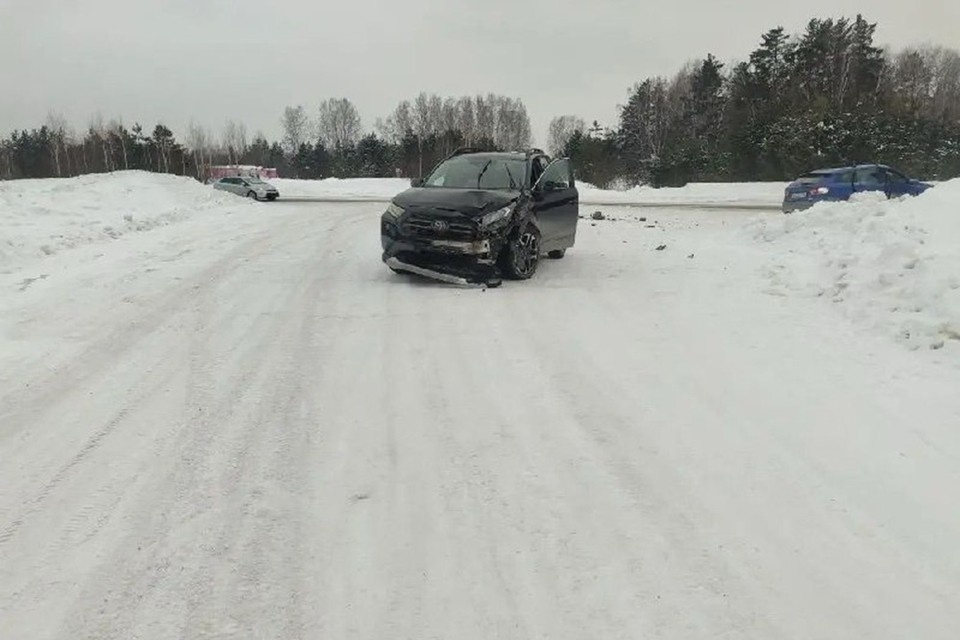    Годовалый ребенок пострадал в ДТП на трассе под Новосибирском. Фото: ГАИ НСО
