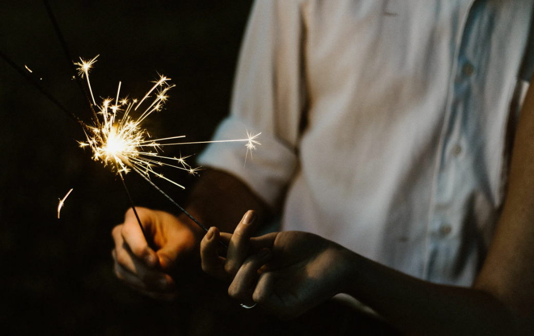 Когда вы сосредоточены на совместном веселье, романтика приходит сама собой.