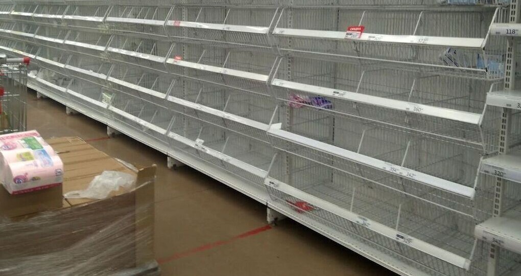 Дефицит продовольствия и топлива возник на фоне военной операции в Венесуэле