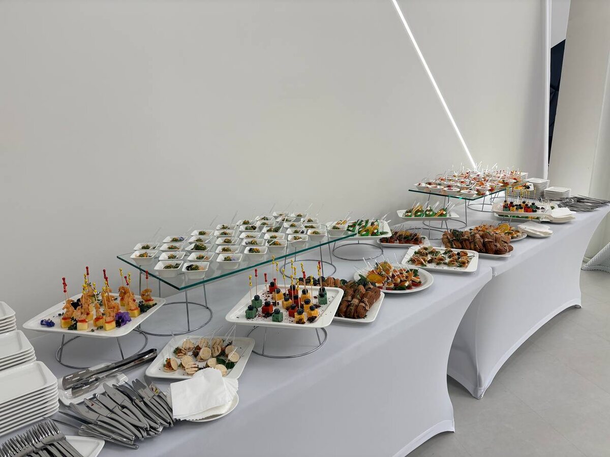 Фуршетные решения под любые поводы - shop/m-catering.ru