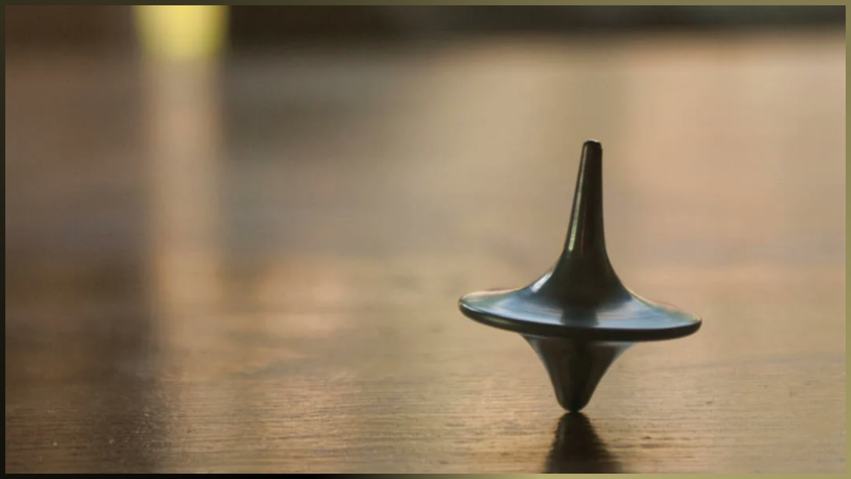 Тотем "Волчок" принадлежал жене Кобба