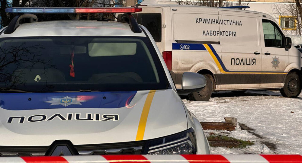 В Киеве взорвался внедорожник