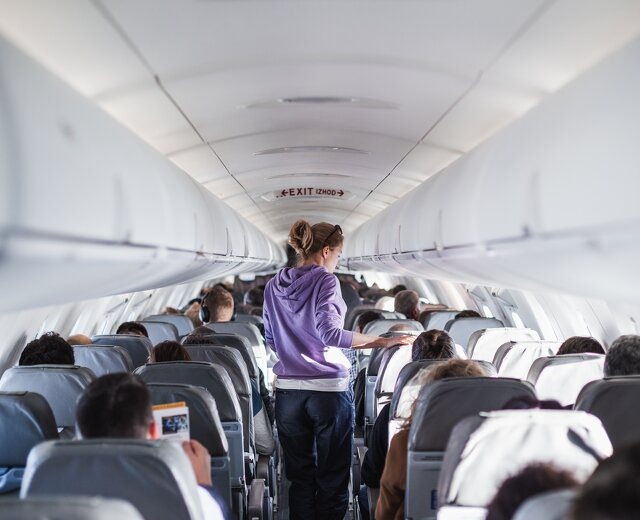 Минцифры предлагает протестировать посадку на авиарейсы по биометрии