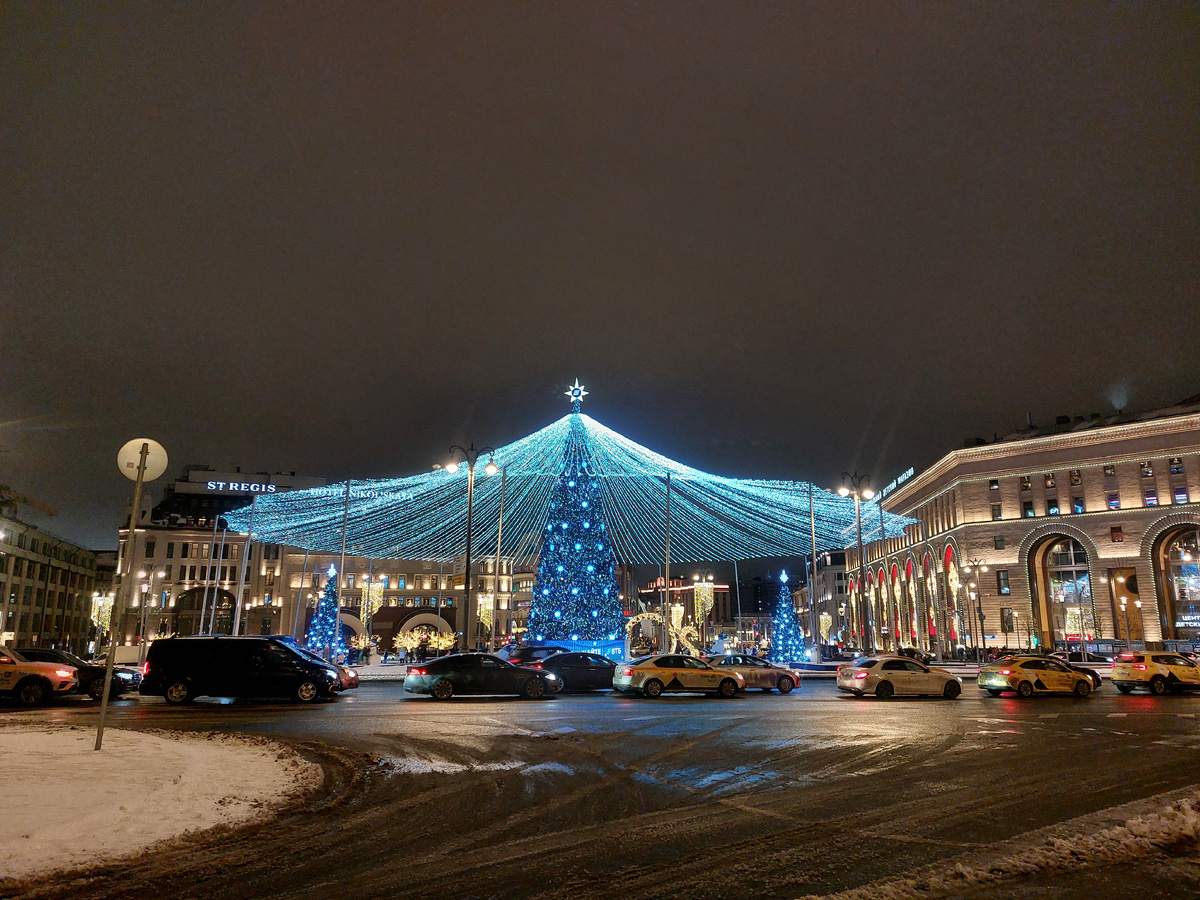 Главная елка на Лубянской площади