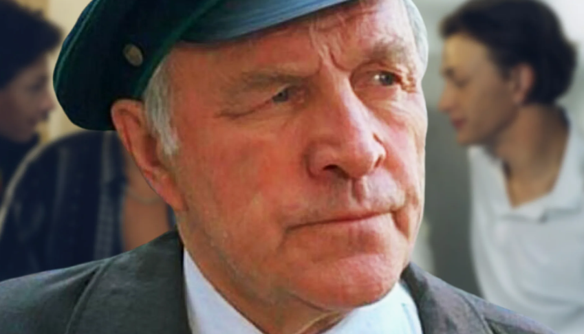 Михаил Ульянов: «Стариков жалко, их всю жизнь обманывали»