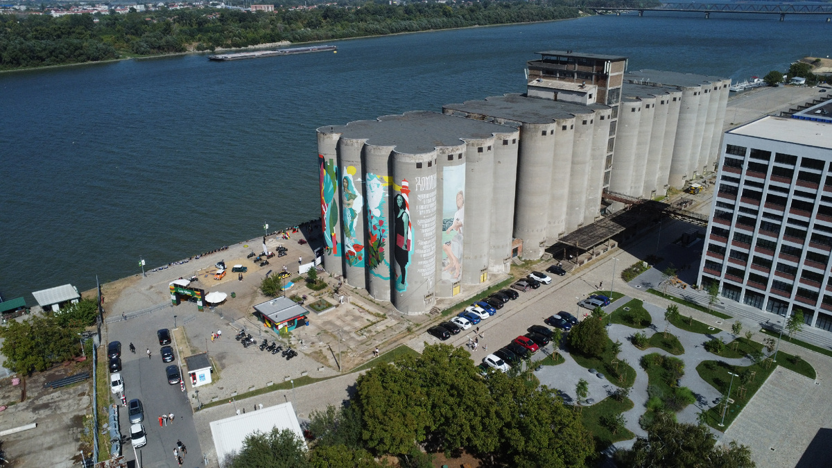 Территория культурного центра Силоси. Фото автора с дрона