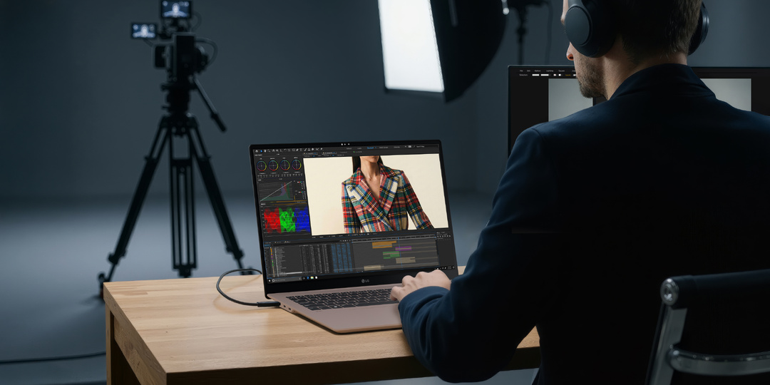 Легче, прочнее и с ИИ прямо внутри: LG показала новые ноутбуки к CES 2026