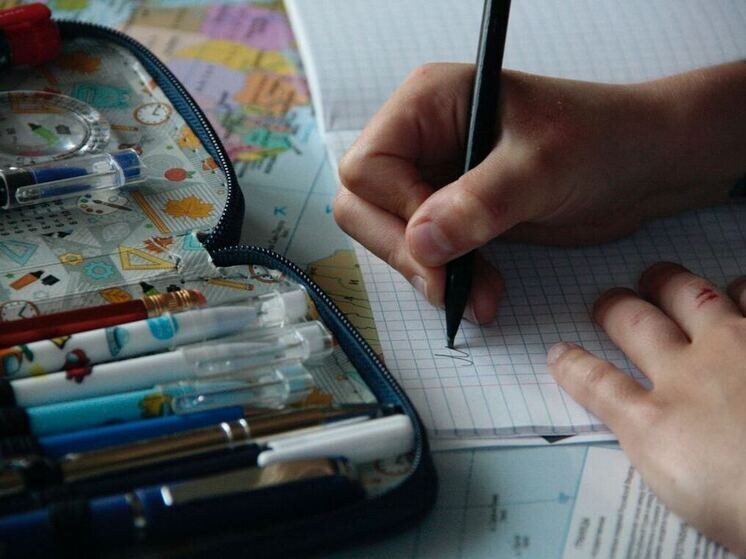     Два гранта в размере 200 тысяч рублей дали педагогам-наставникам. Фото: архив МК в Питере