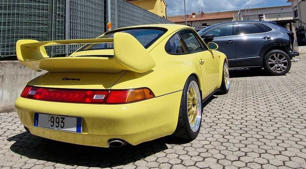 Посмотрите на Porsche 911, который провел четыре года на дне реки