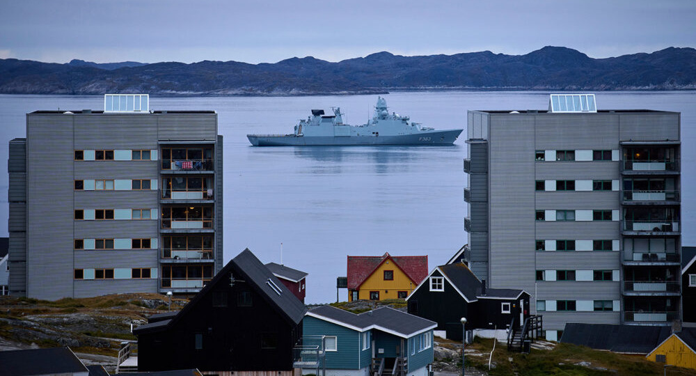 Жена советника Трампа опубликовала карту Гренландии в цветах флага США