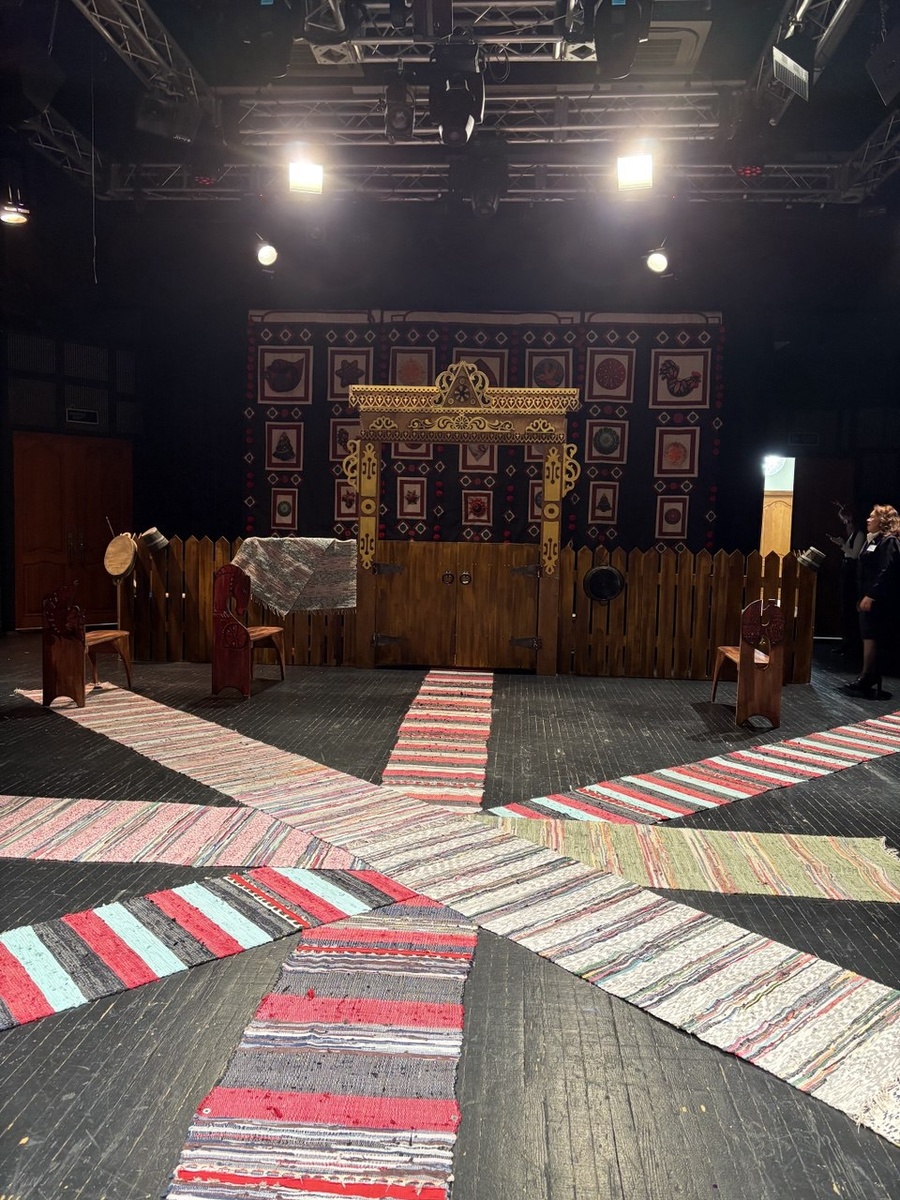 Декорации "Небылицы о былом" на малой сцене