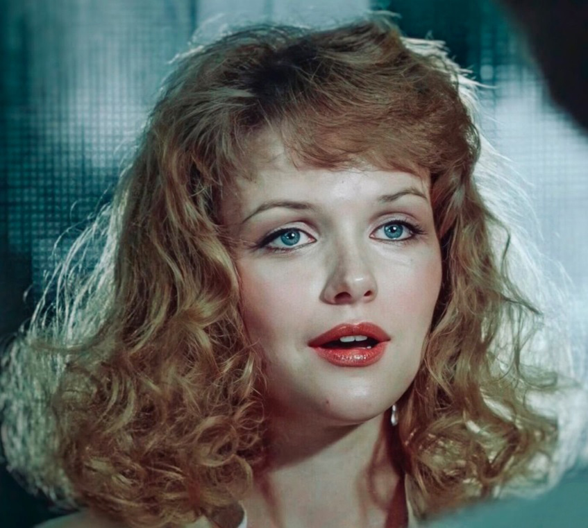 Александра Яковлева