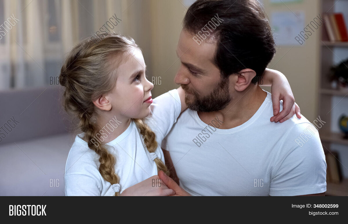 Фото из интернета. Добрый отчим.