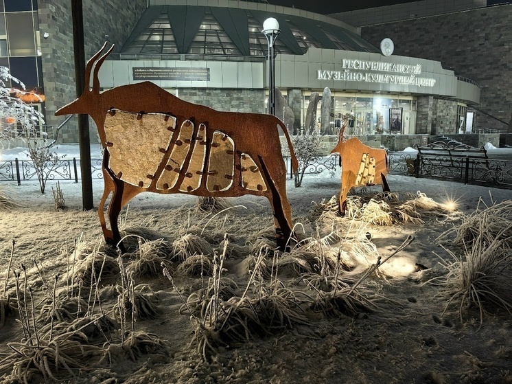     Новая выставка Национального музея Хакасии объединила 200 картин об Индонезии. Фото: архив МК в Хакасии