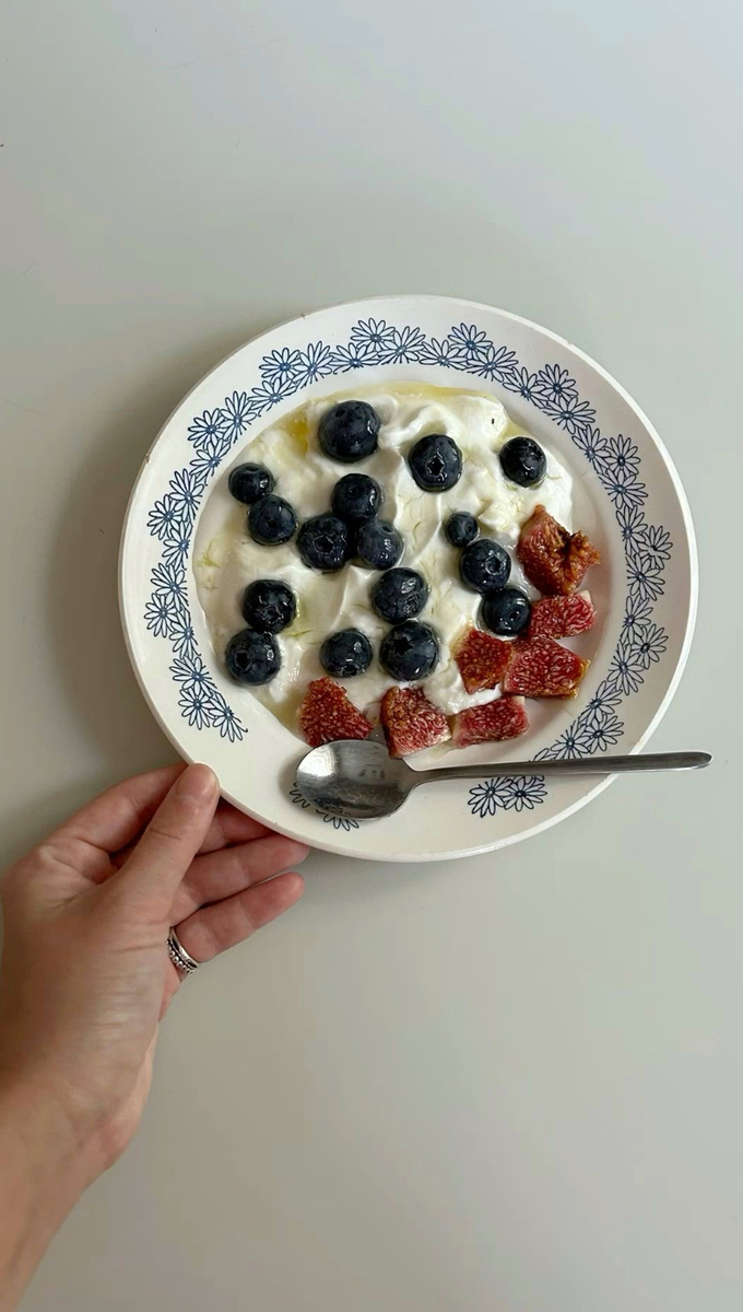 Йогурт и «все подряд»