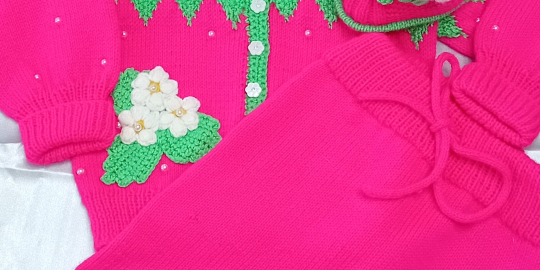 Довязала детский костюмчик👶