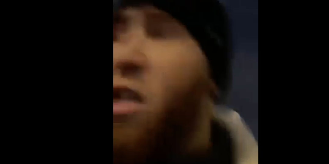 «Я здесь главный!» — мигрант напал в отделении полиции, а семья Марии оказалась бессильна перед его наглостью