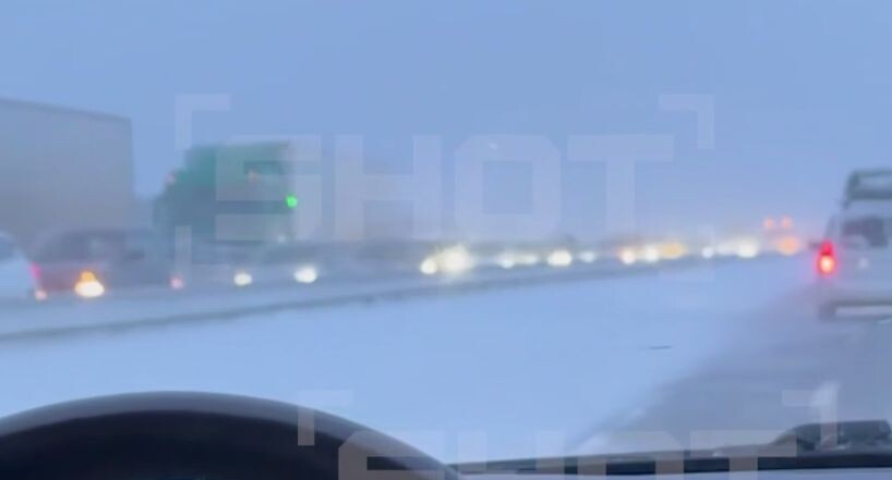 Транспортный коллапс произошел из-за мощного снегопада в Приволжье