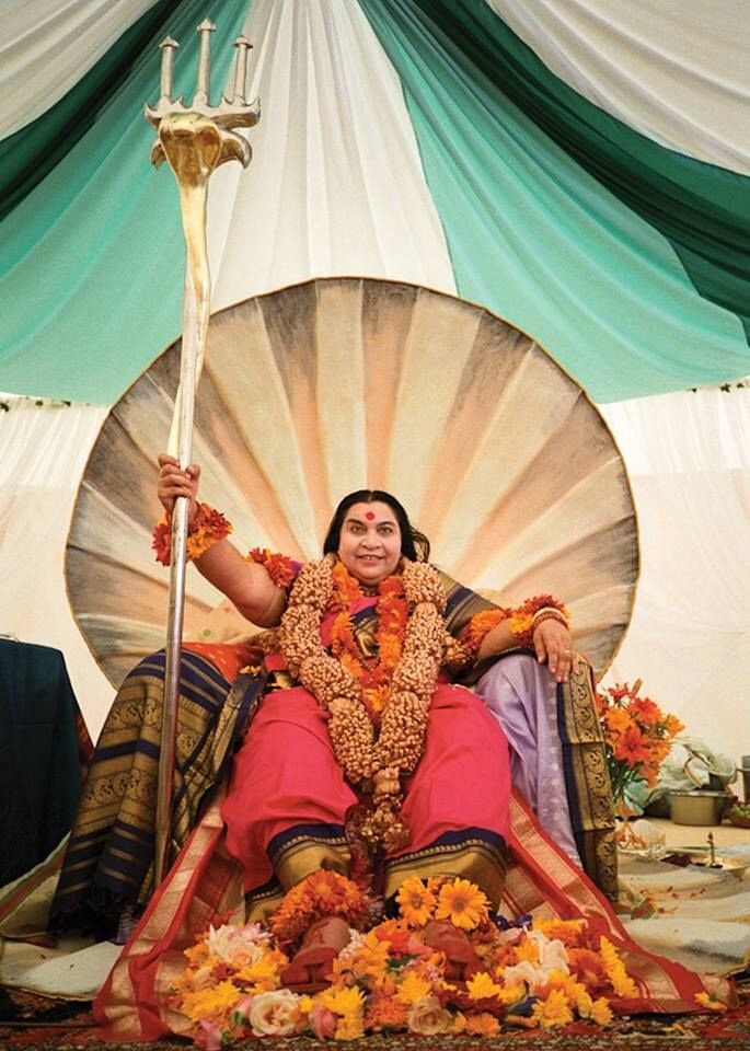 Основательница культа Сахаджа Йога Нирмала Шривастава. Изображение из Сети Интернет, из открытых источников