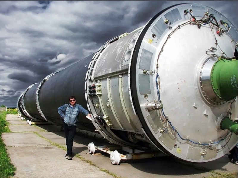 МБР перед загрузкой в шахту