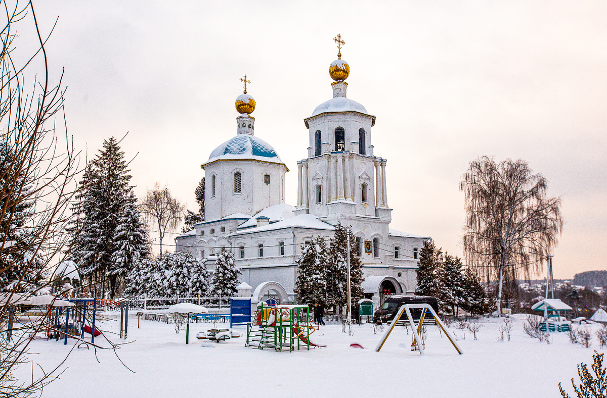 Церковь Спаса Всемилостивого (Спасская церковь) в бывшем селе Спасское-Телешово. Солнечногорск, Московская область. Фото автора статьи 