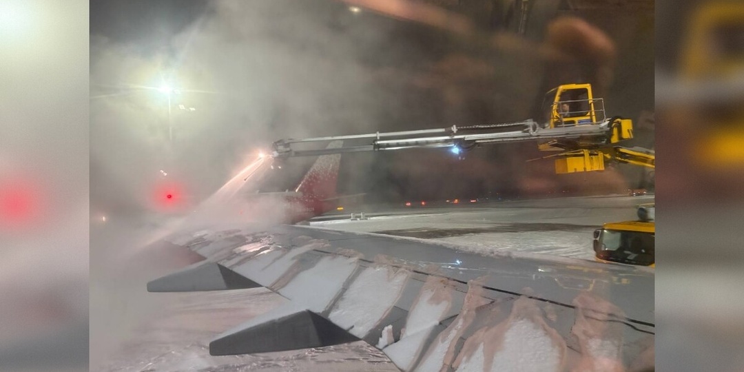 Самолет из Петербурга не смог вылететь вовремя в Москву