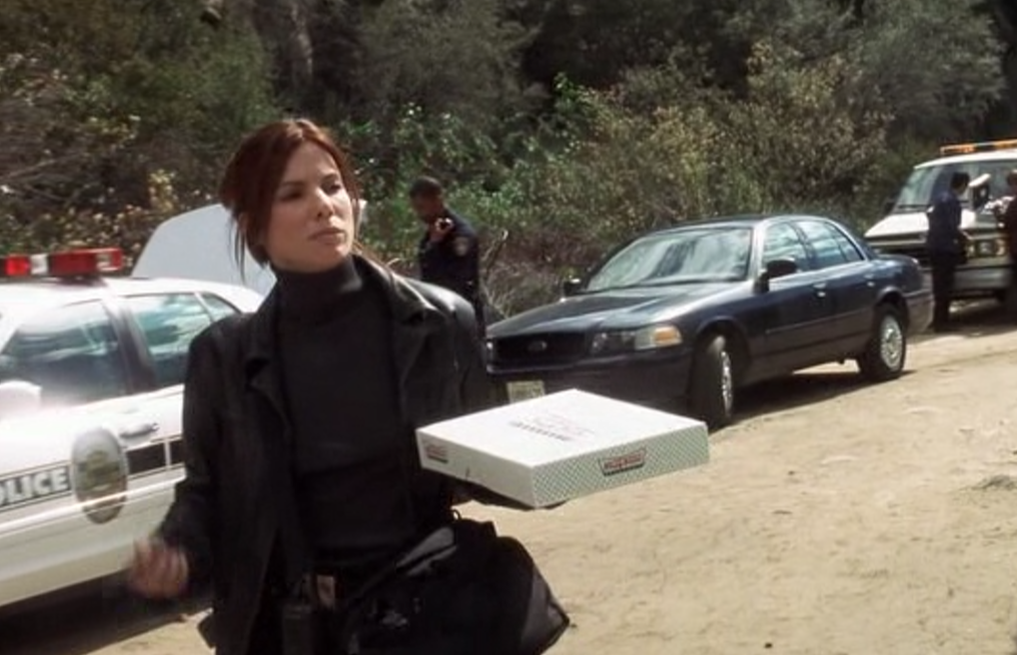 Кэсси Мэйуэзер (в исполнении Сандру Буллок) | скриншот из фильма