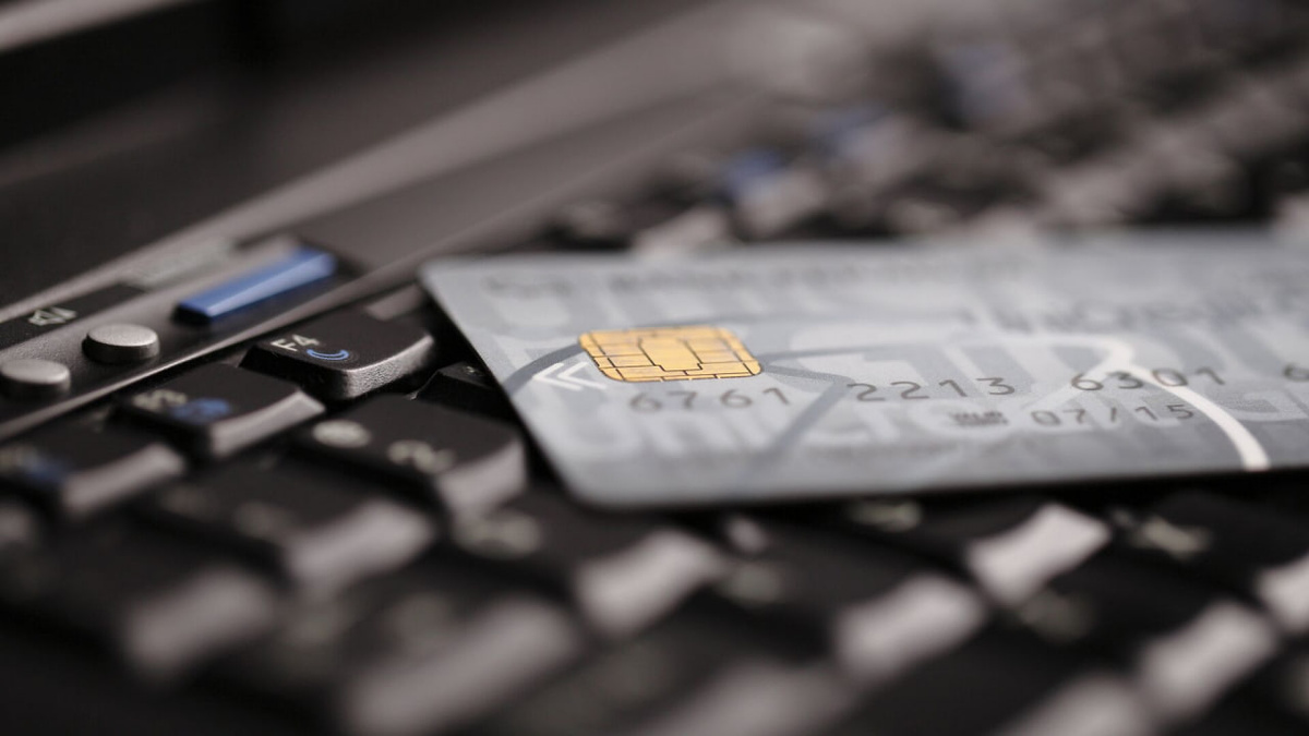 Покупка под вопросом: банки всё чаще блокируют оплату товаров на маркетплейсах