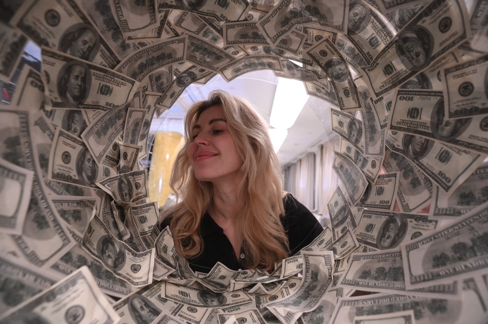    Зумеры станут самым богатым поколением: бумерам и миллениалам не снились такие доходы Алексей БУЛАТОВ