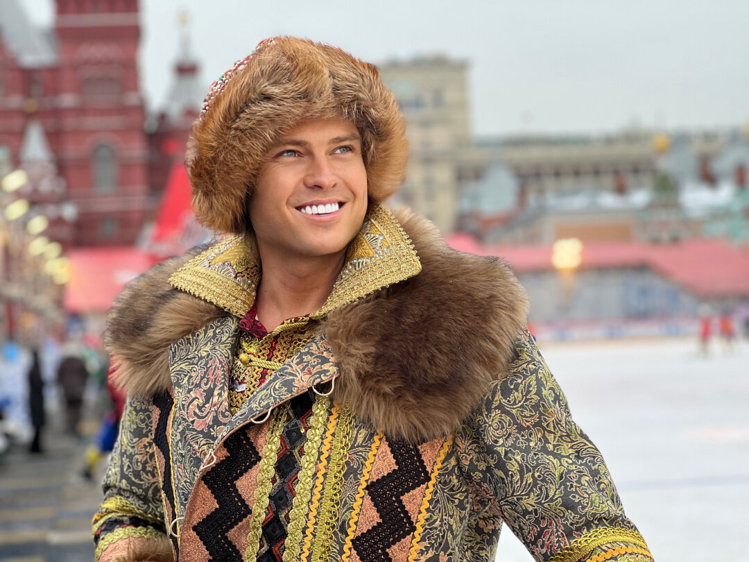 Картинка взята из интернета .Любит жить красиво и при этом мало работать 