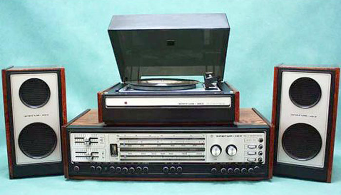 Статусная советская радиола из 70-х — «Элегия-102-стерео»