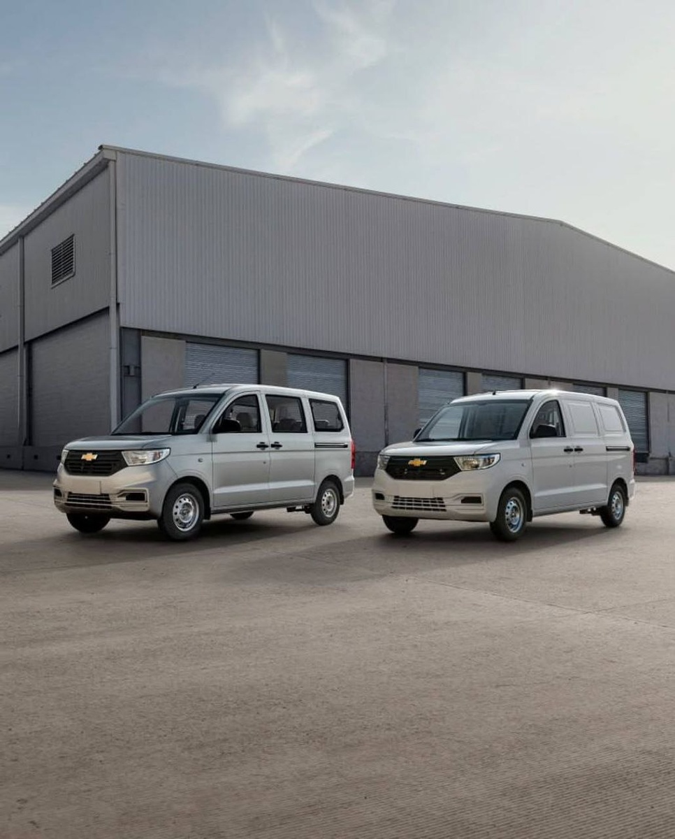 Пассажирский Damas Move и грузовой фургон Damas Max