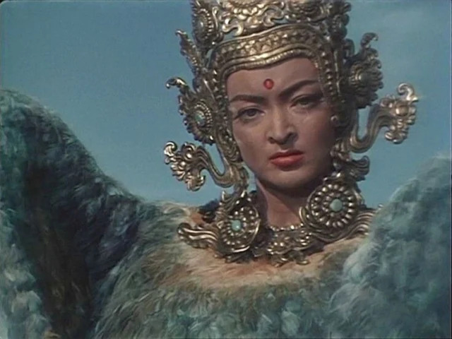 В роли птицы Феникс . Художественный фильм  "Садко" 1952. Фото из открытых источников интернет