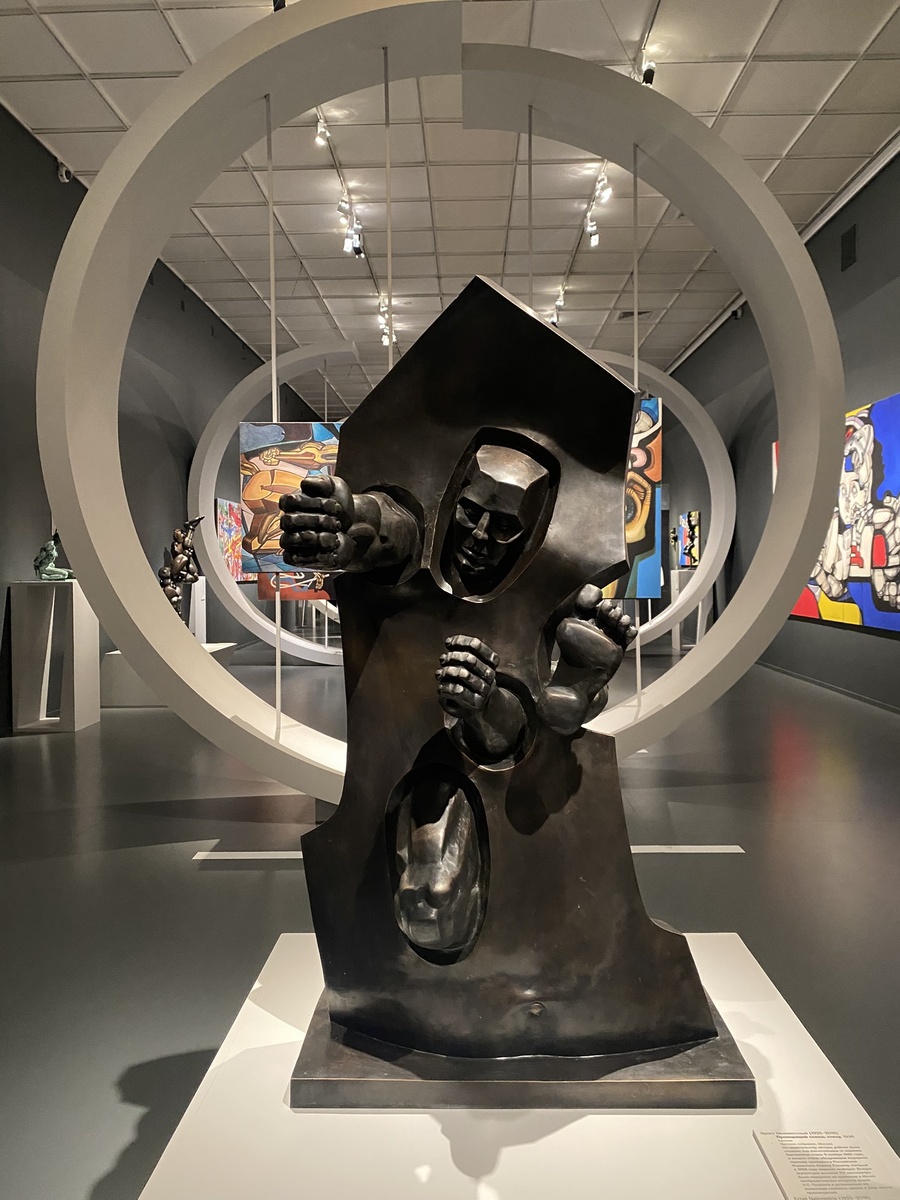 Выставка Эрнста Неизвестного в Третьяковке на Крымском валу