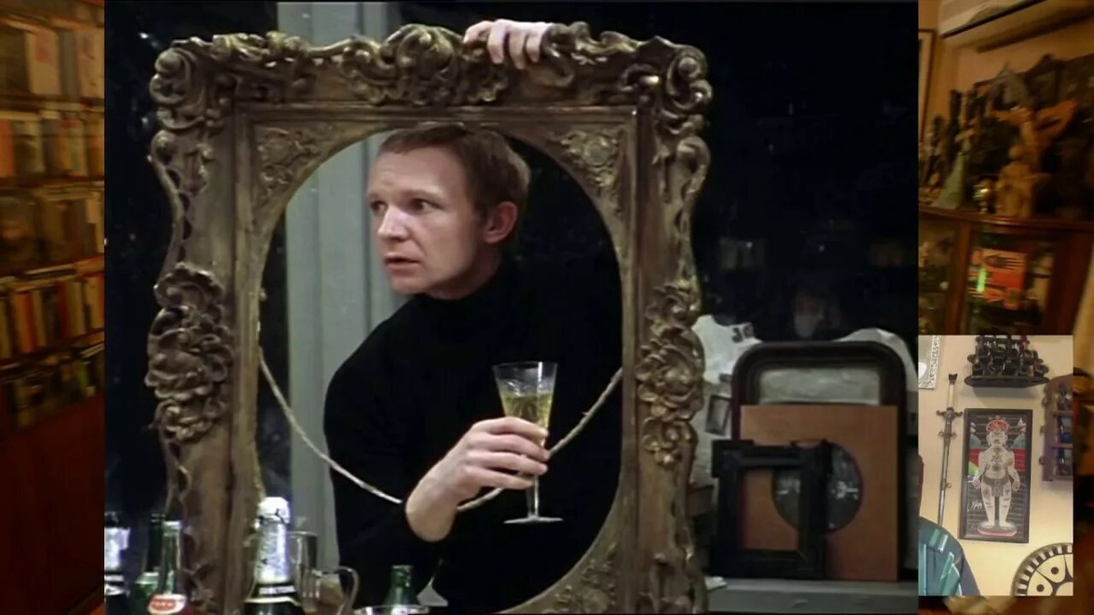 Внезапный stand-up в чужой квартире. Кадр из фильма «Ирония судьбы, или С лёгким паром!», 1975 год, режиссёр: Эльдар Рязанов. 