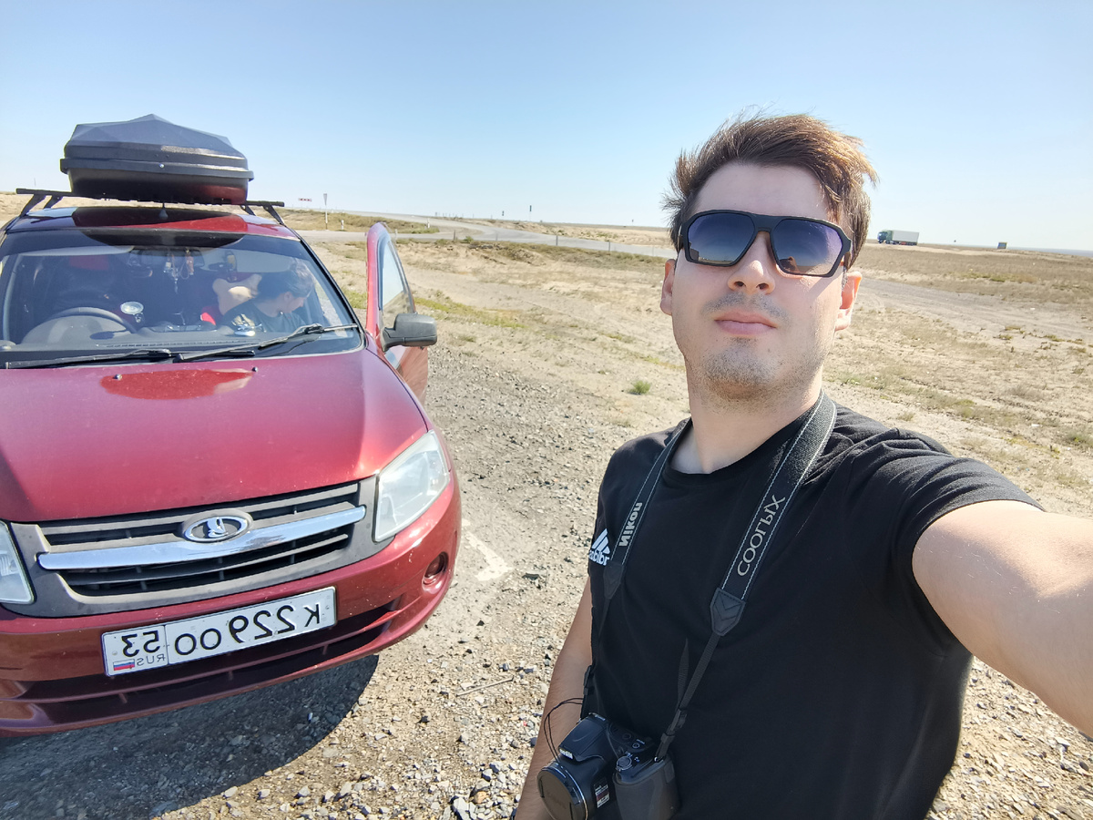 кемпинг по среди трассы