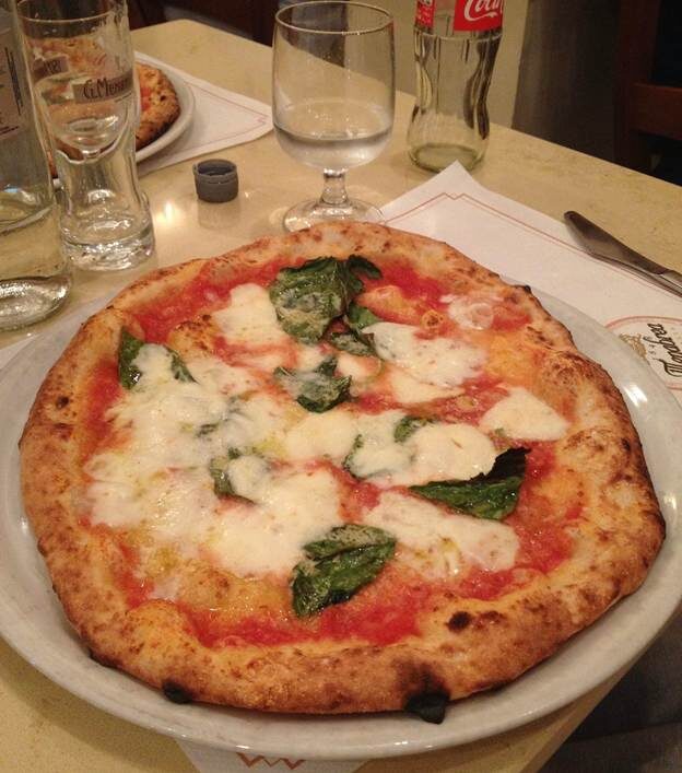 Классическая пицца «Маргарита» в Неаполе. Фото: Кимберли Бер.