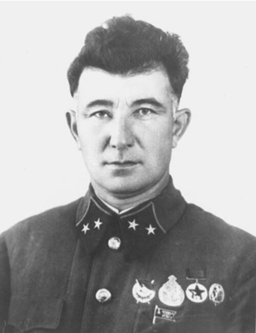 Александр Ильич Кирзимов (12 декабря 1897, Верный — 7 мая 1955, Москва) — советский военный деятель, генерал-майор (1941 год)