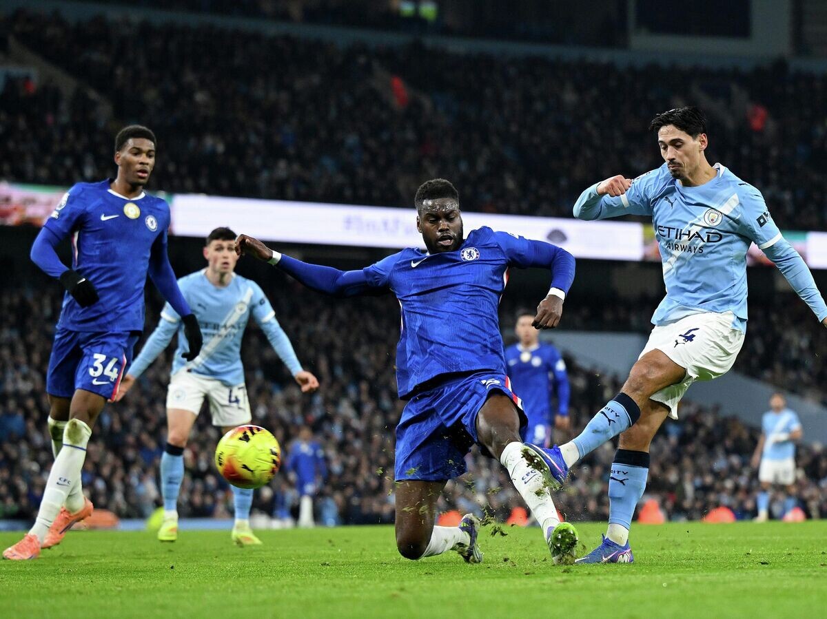    Футболисты "Челси" и "Манчестер Сити" | © Соцсети АПЛ