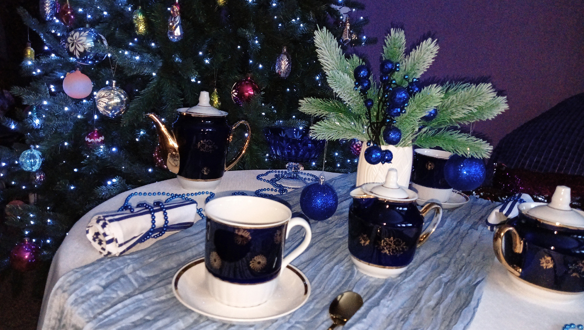 Винтажная посуда для уютного января. Фото автора 