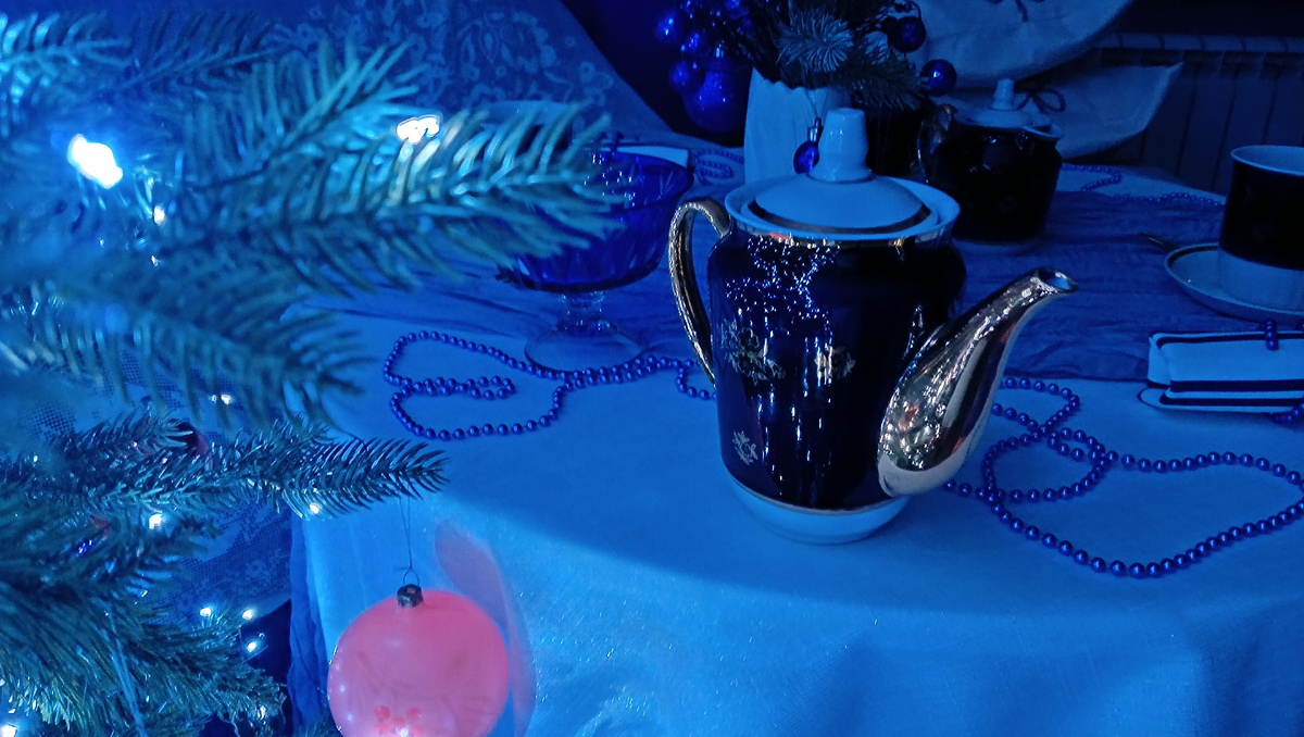 Винтажная посуда для уютного января. Фото автора 