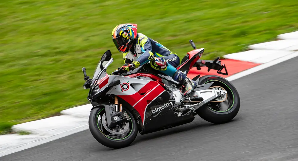 Bike-to-bike видео на трек-днях: новый сервис стартует в 2026 году