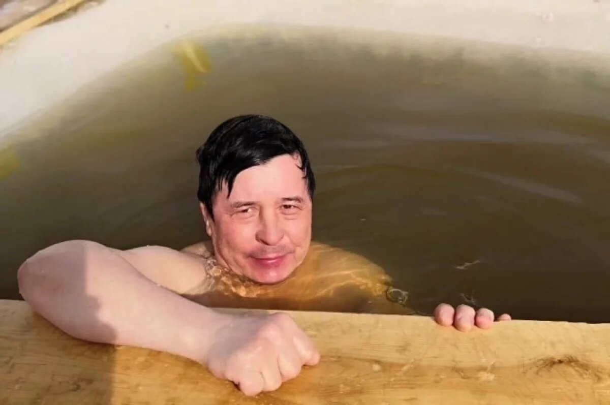    Николай Софронеев занимается моржеванием уже более 30 лет