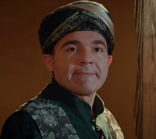 На пороге возник Гюль-ага