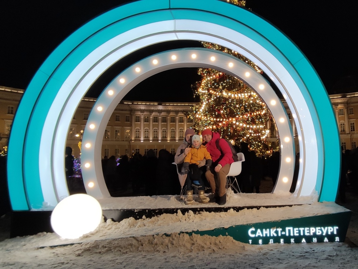 1 января – у главной елки Питера)