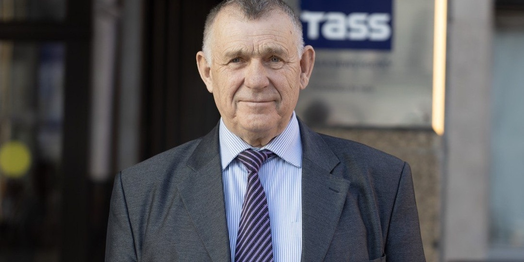 Водитель Брежнева Тупицын: история, что генсек разбил Rolls-Royce Елизаветы II — миф