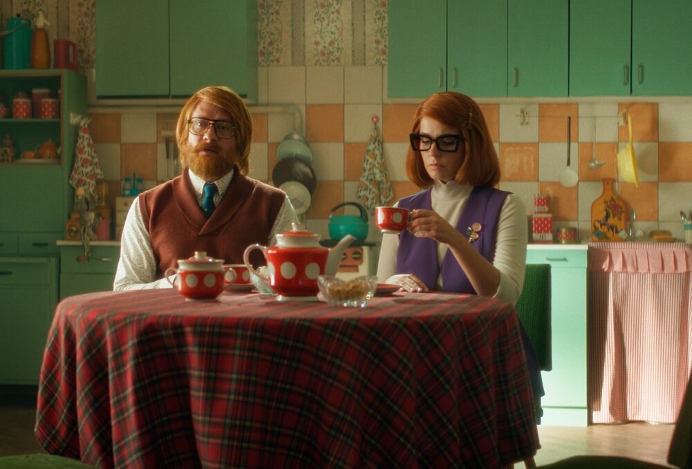    Роман Панков — Дядя Фёдор, Лиза Моряк — мама Дяди Фёдора Кадр из видео