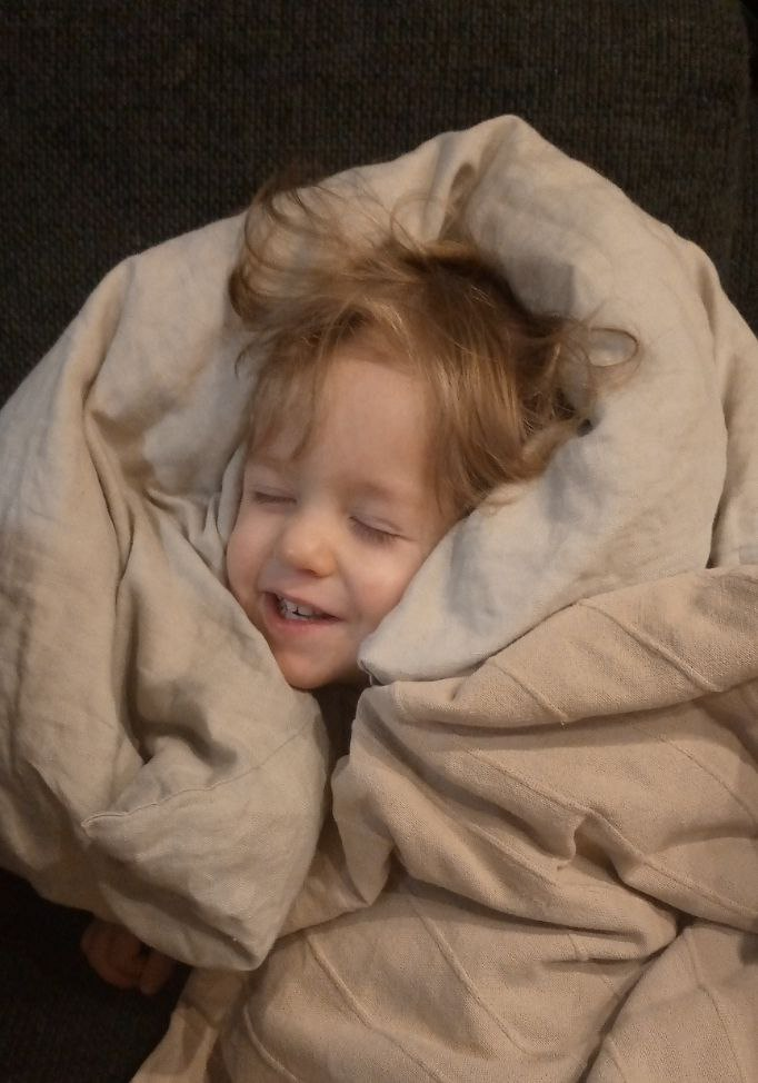  Чужих детей не бывает, ведь так? Просыпаемся и улыбаемся. Распаковка началась. 