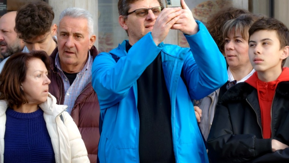 Нотариус не обязан разыскивать наследников: как следует поступить завещателю